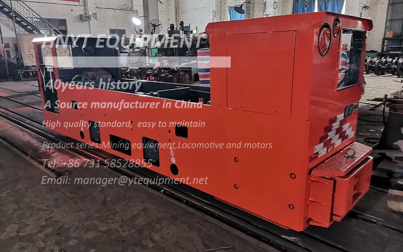 Shipment of double cab 8 ton battery locomotive 1.jpg