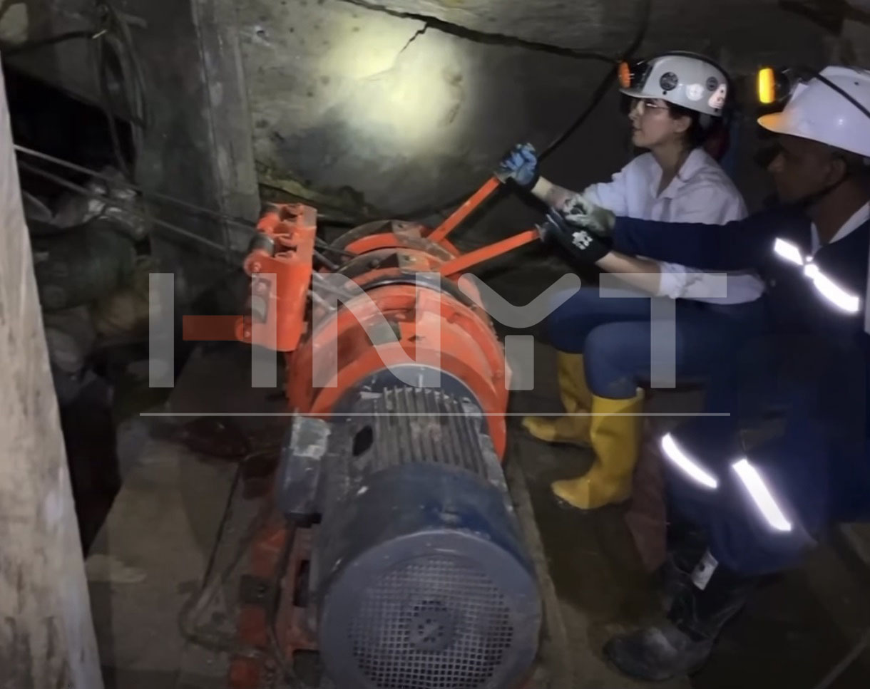 mining electric winch in mining site.jpg